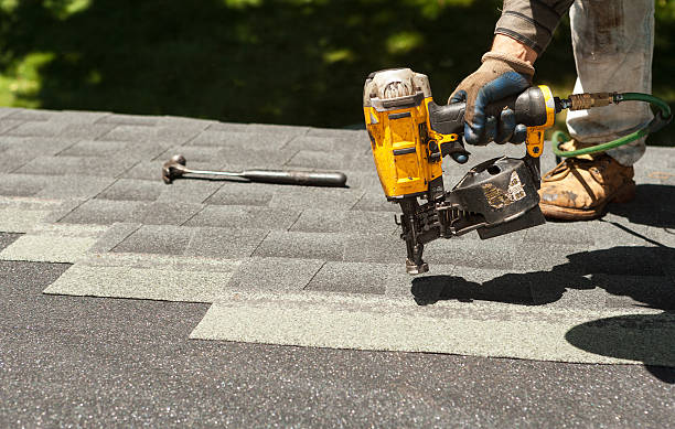 Best Roof Gutter Cleaning  in East Pepperell, MA